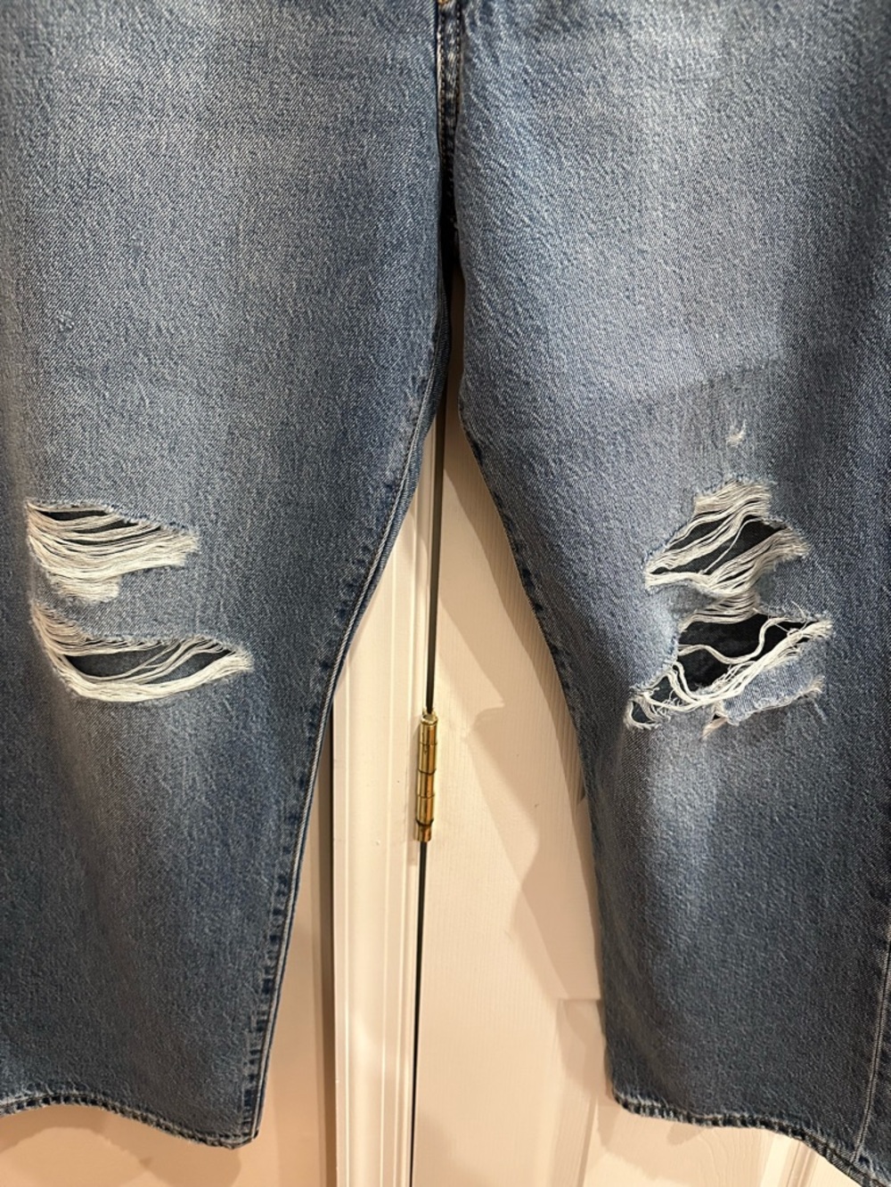 Levi’s Women’s Straight Ankle Jeans - Picture 3 of 7